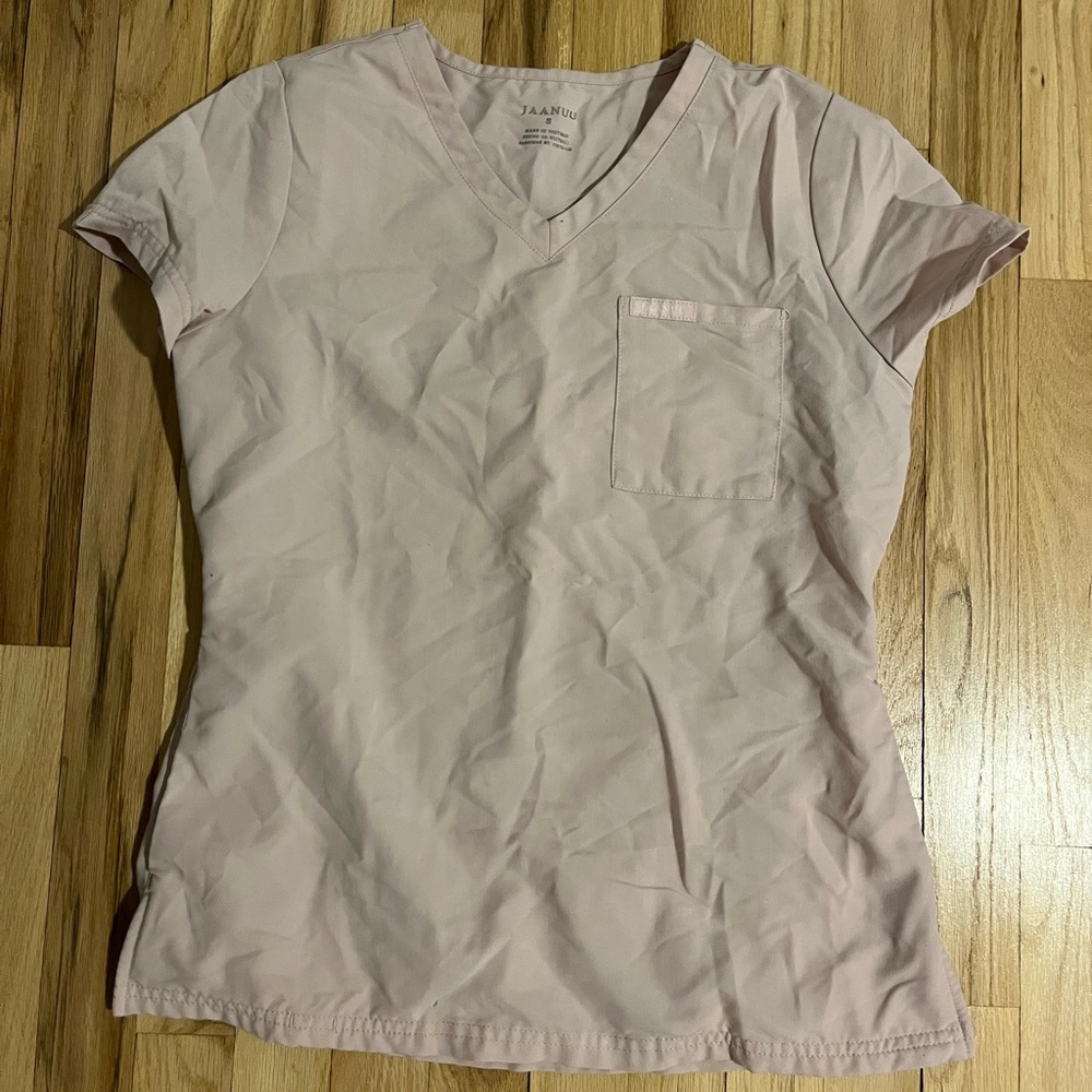 Jaanuu blush pink scrub top